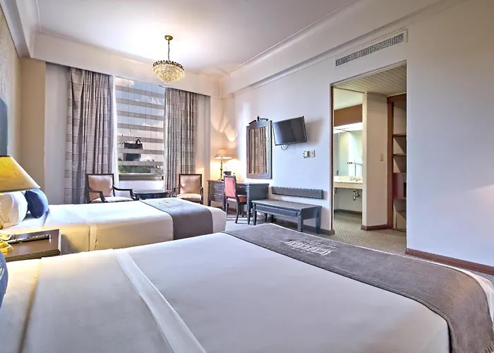 Imperial Reforma 4*